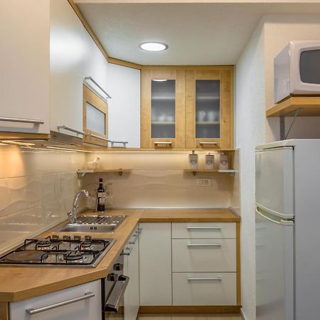 Apartmani Lovrenco Krvavica Exterior photo