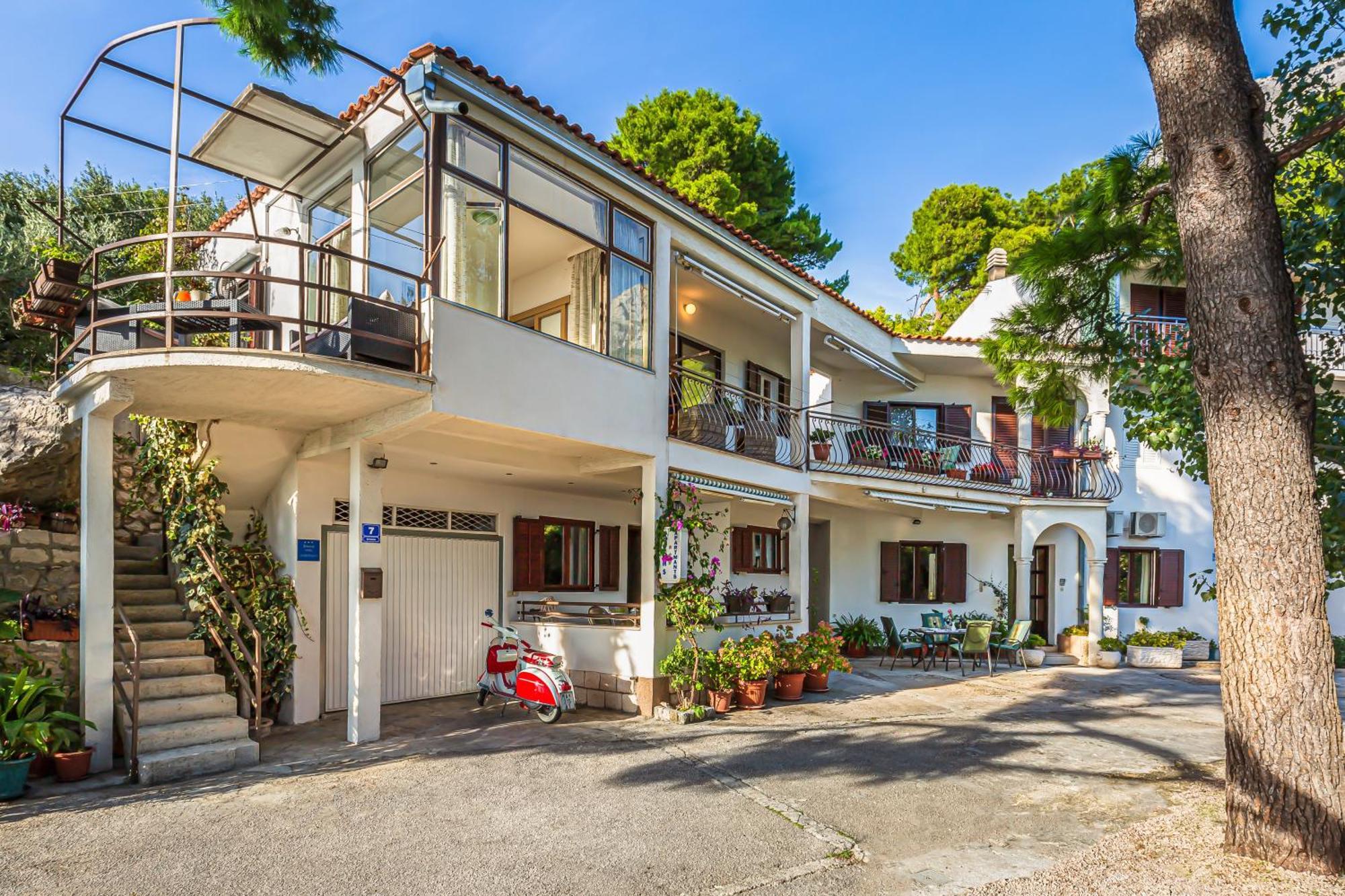 Apartmani Lovrenco Krvavica Exterior photo